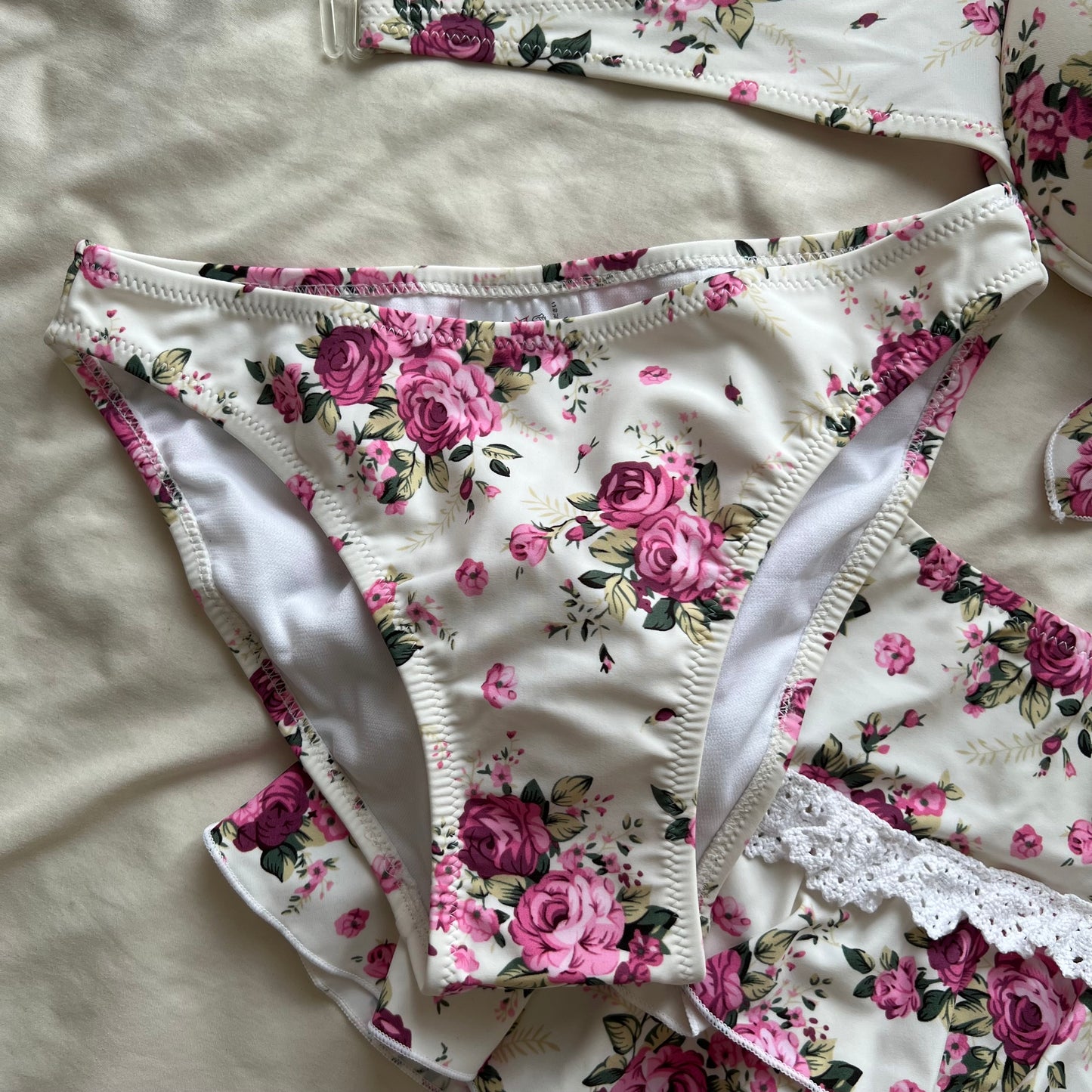 Floral lace bikini set