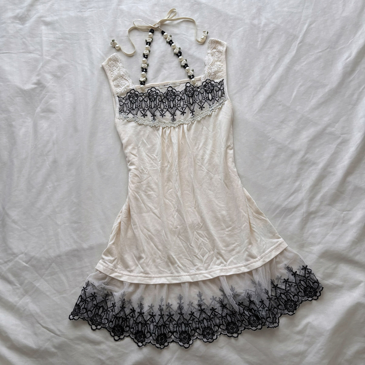 ‘Axes Femme’ Creamy Lace & Roses Cami Top