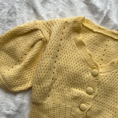 Yellow puffy sleeves cardigan