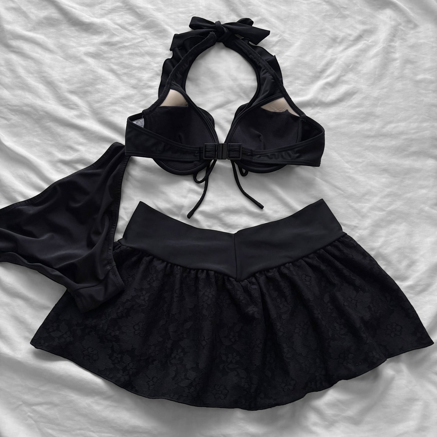 L size•Black halter lace bikini Set