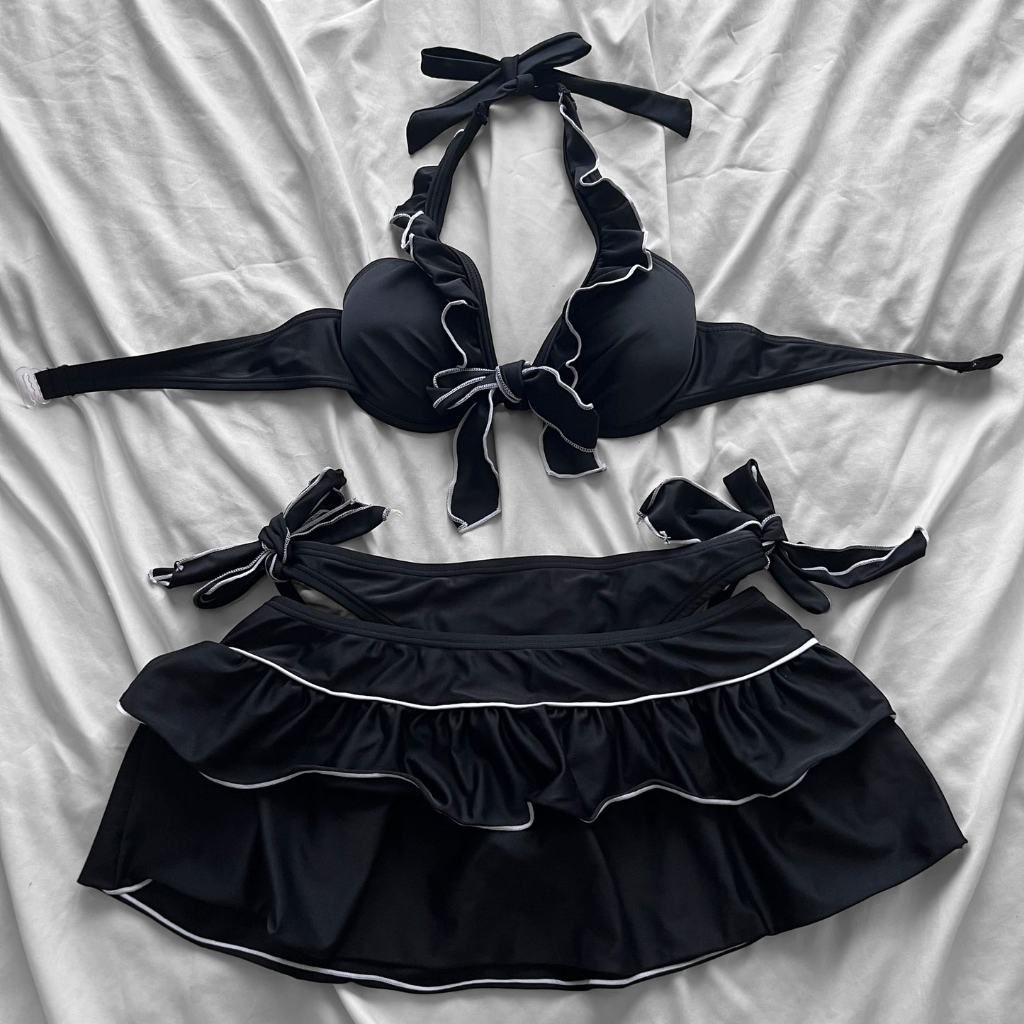 L size•Black frills bikini Set