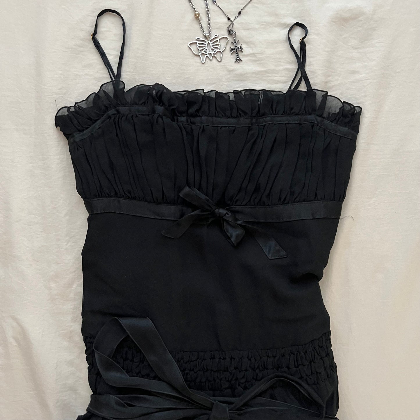Ribbon black frill dress