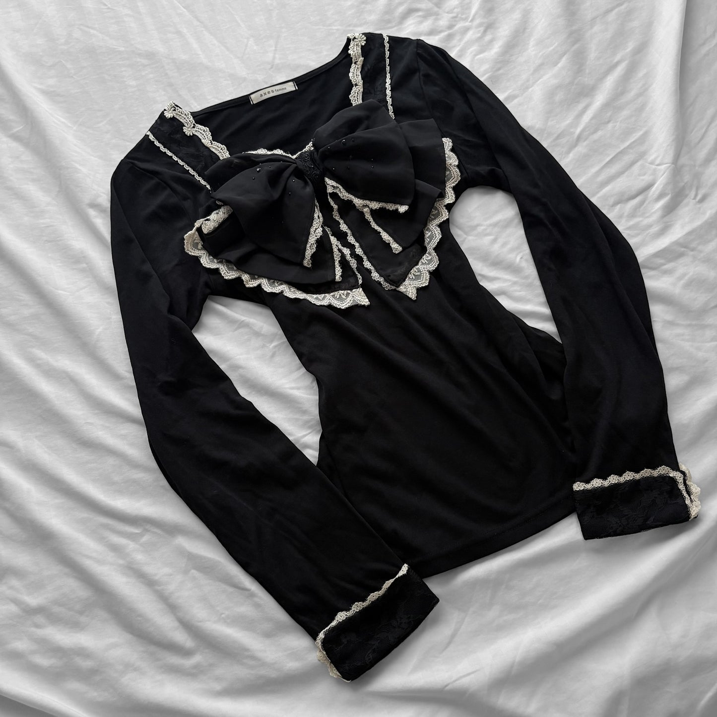 RARE ‘Axes Femme’ Long Sleeve Big Ribbon Top