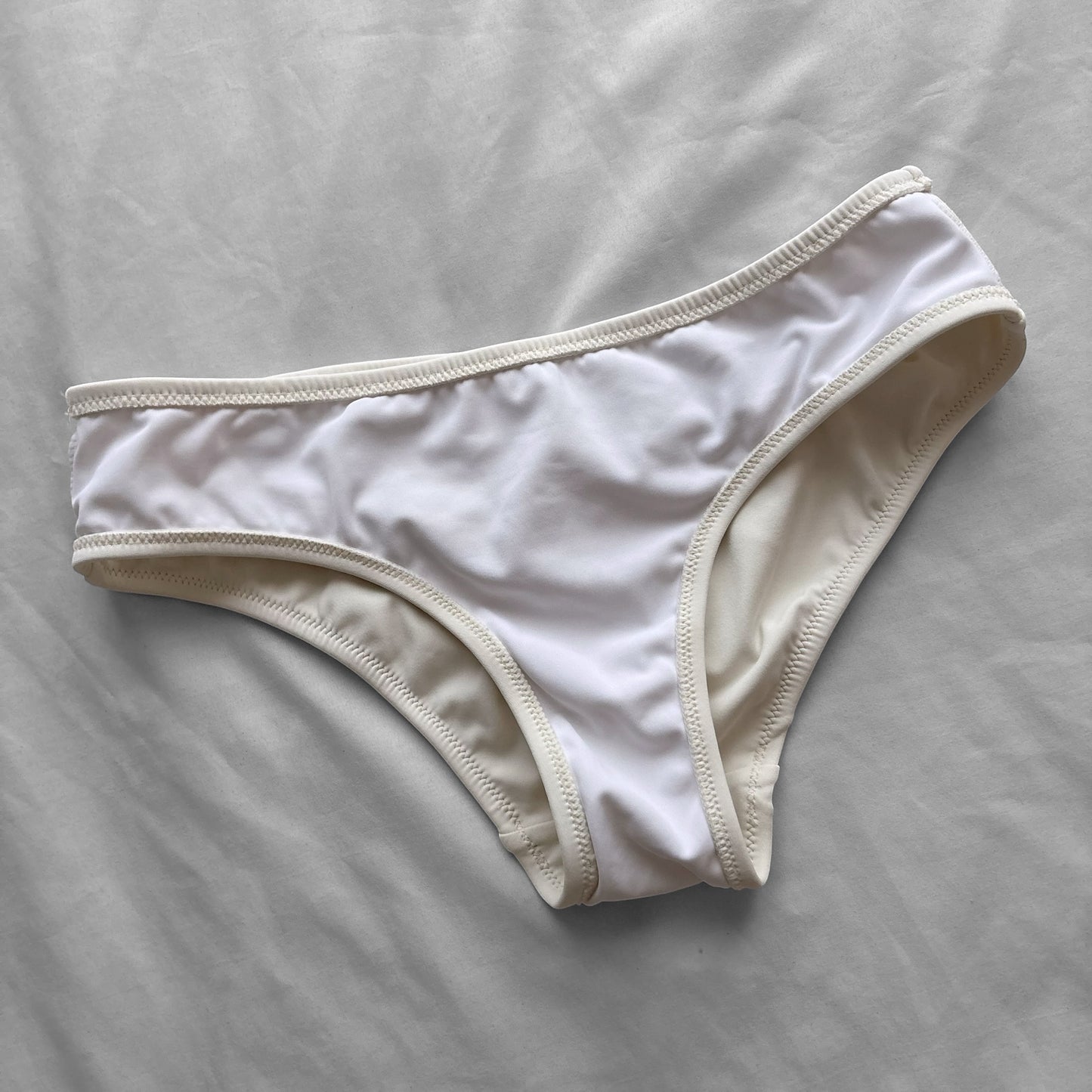 M size•Creamy & brown bows bikini Set
