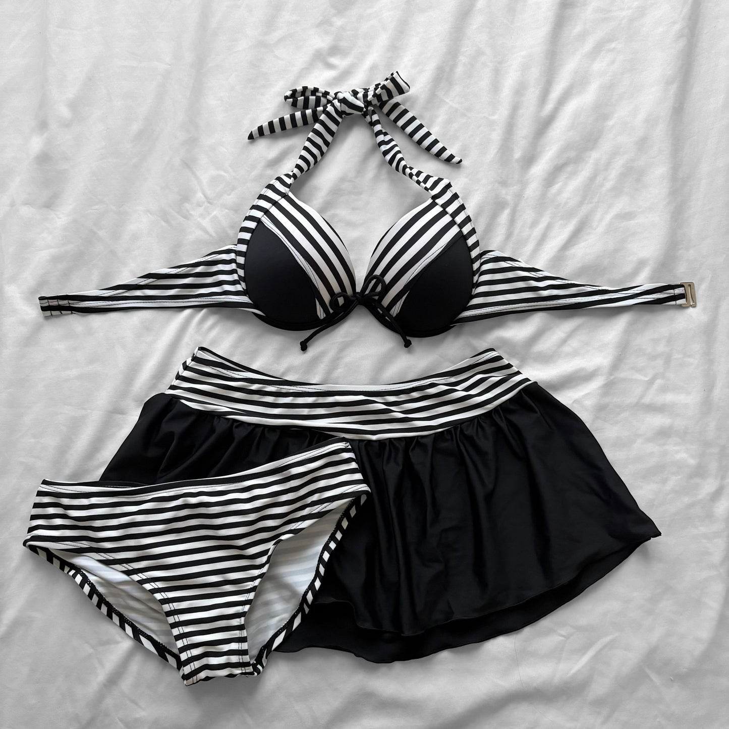 M size•Black & white stripes 4-piece bikini Set