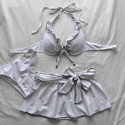 M size•White frills Rhinestones bikini Set