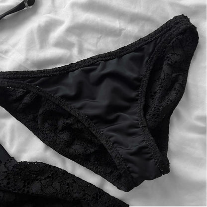 M size•Black lace & frills bikini Set