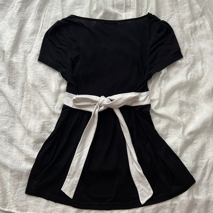 Black waist ribbon top