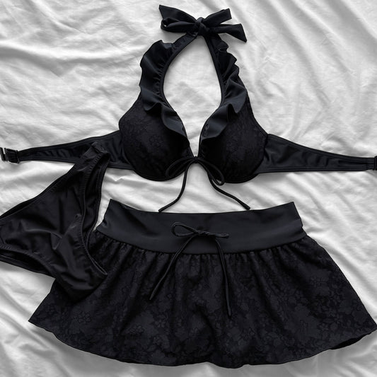 L size•Black halter lace bikini Set