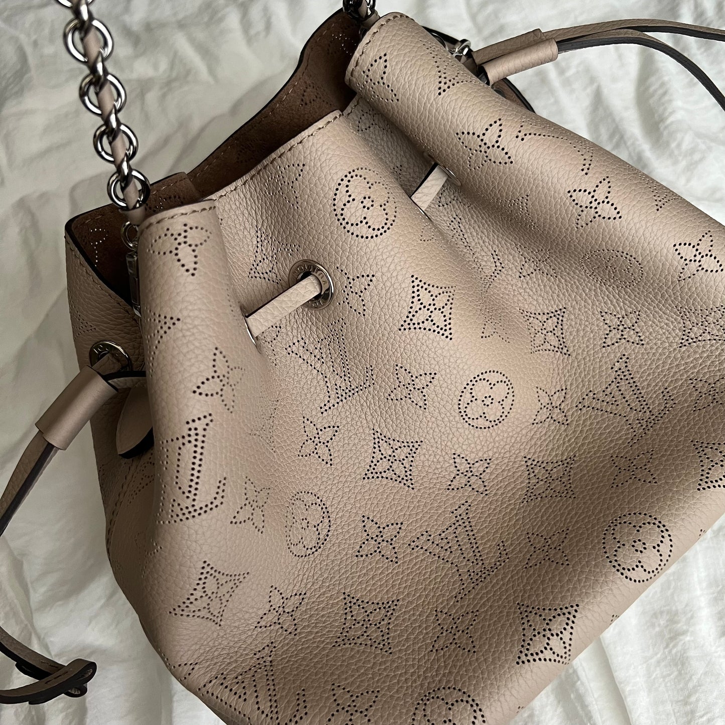 Louis Vuitton Bella Mahina Bag