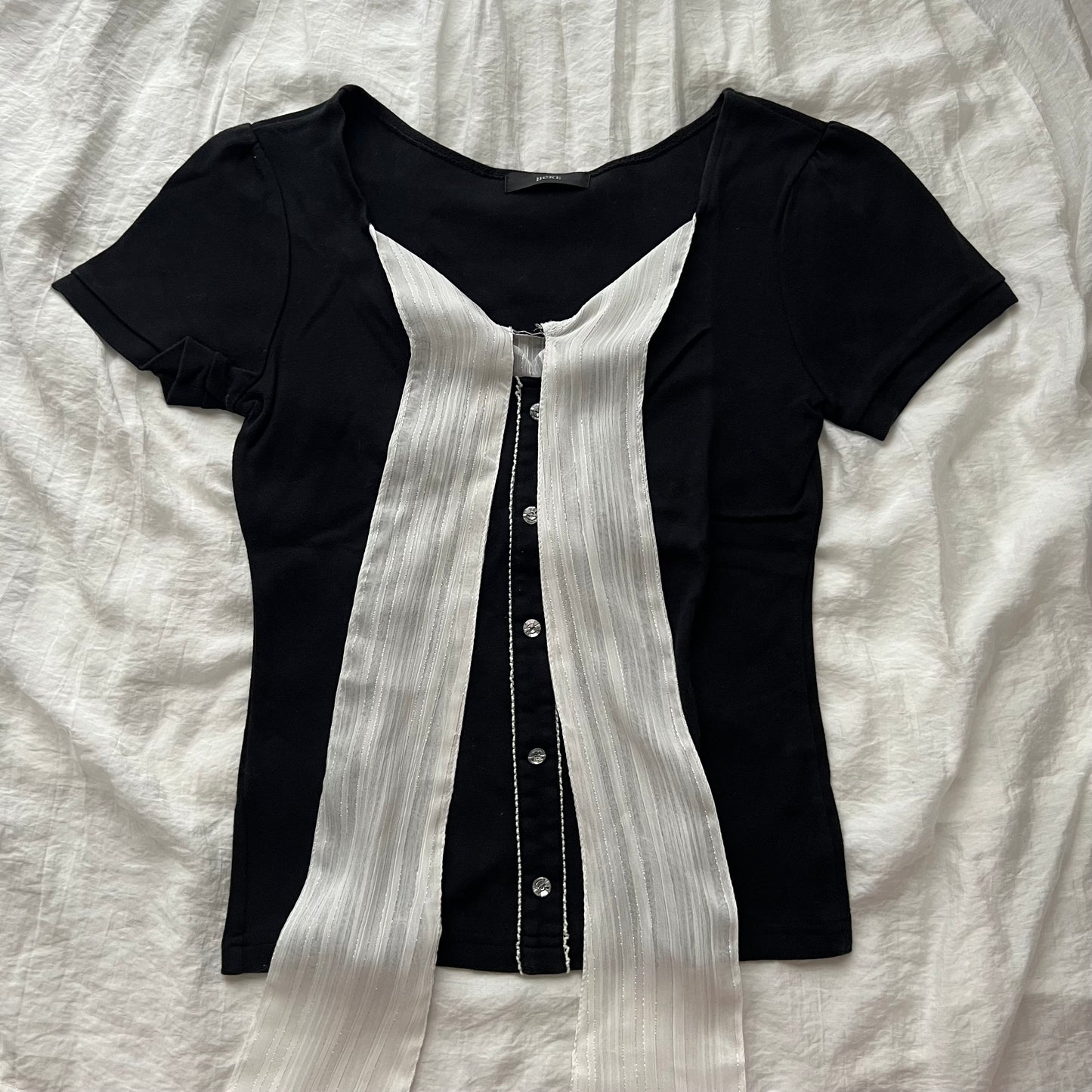 Black front ribbon top