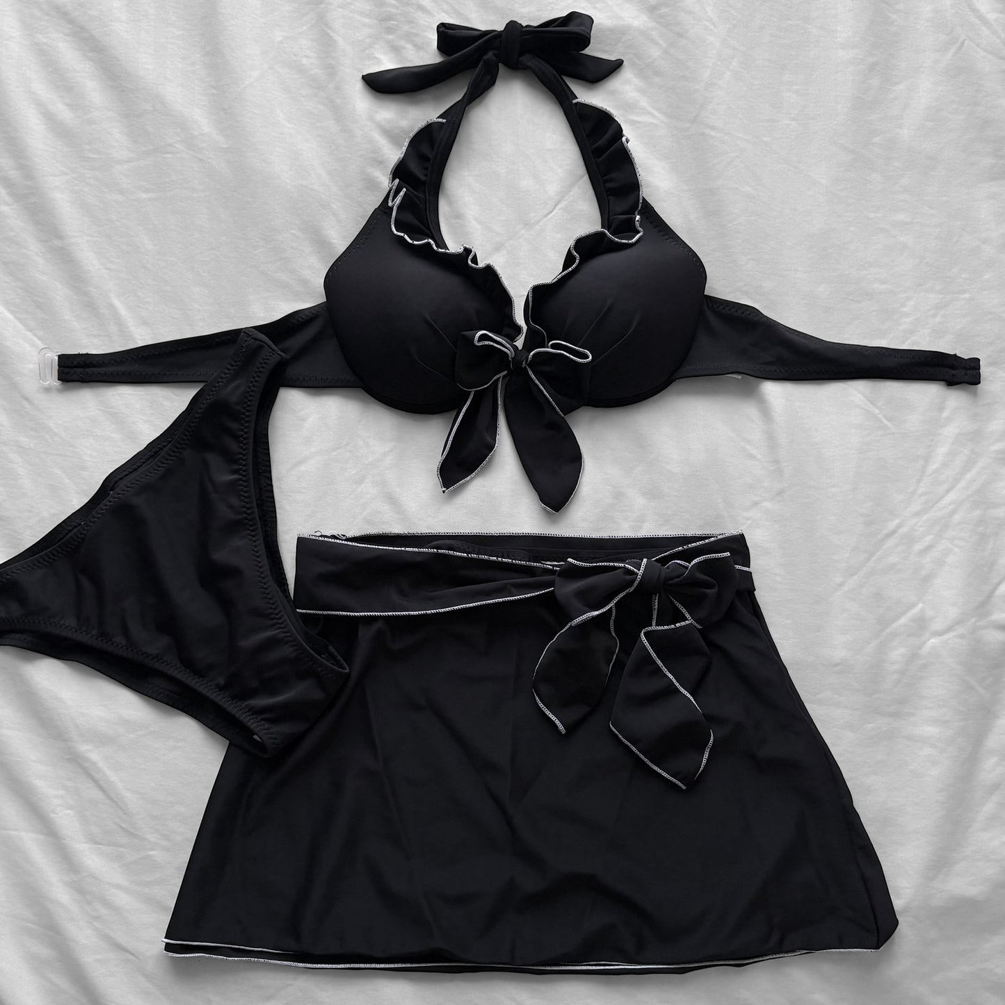 M size•Black Frilly Hem bikini Set