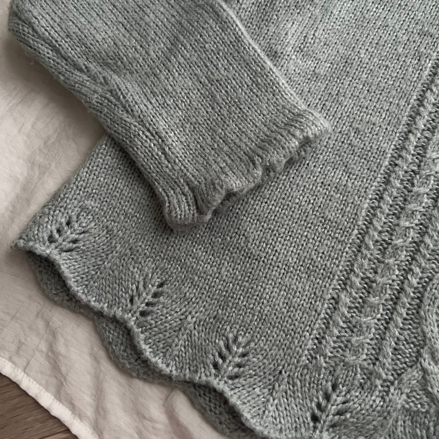 Gray ribbon Sweater