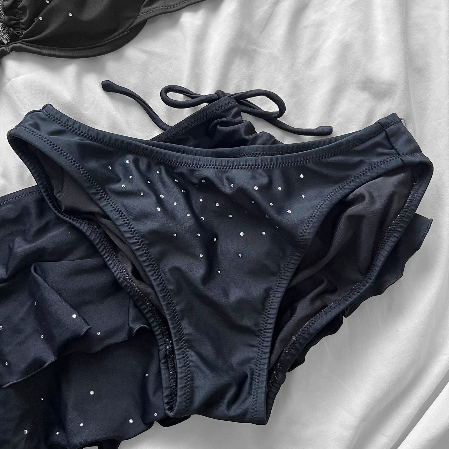 S size•Black frills bikini Set