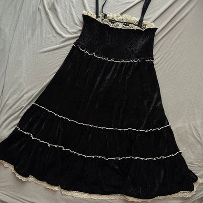 Dark coquette lace up dress