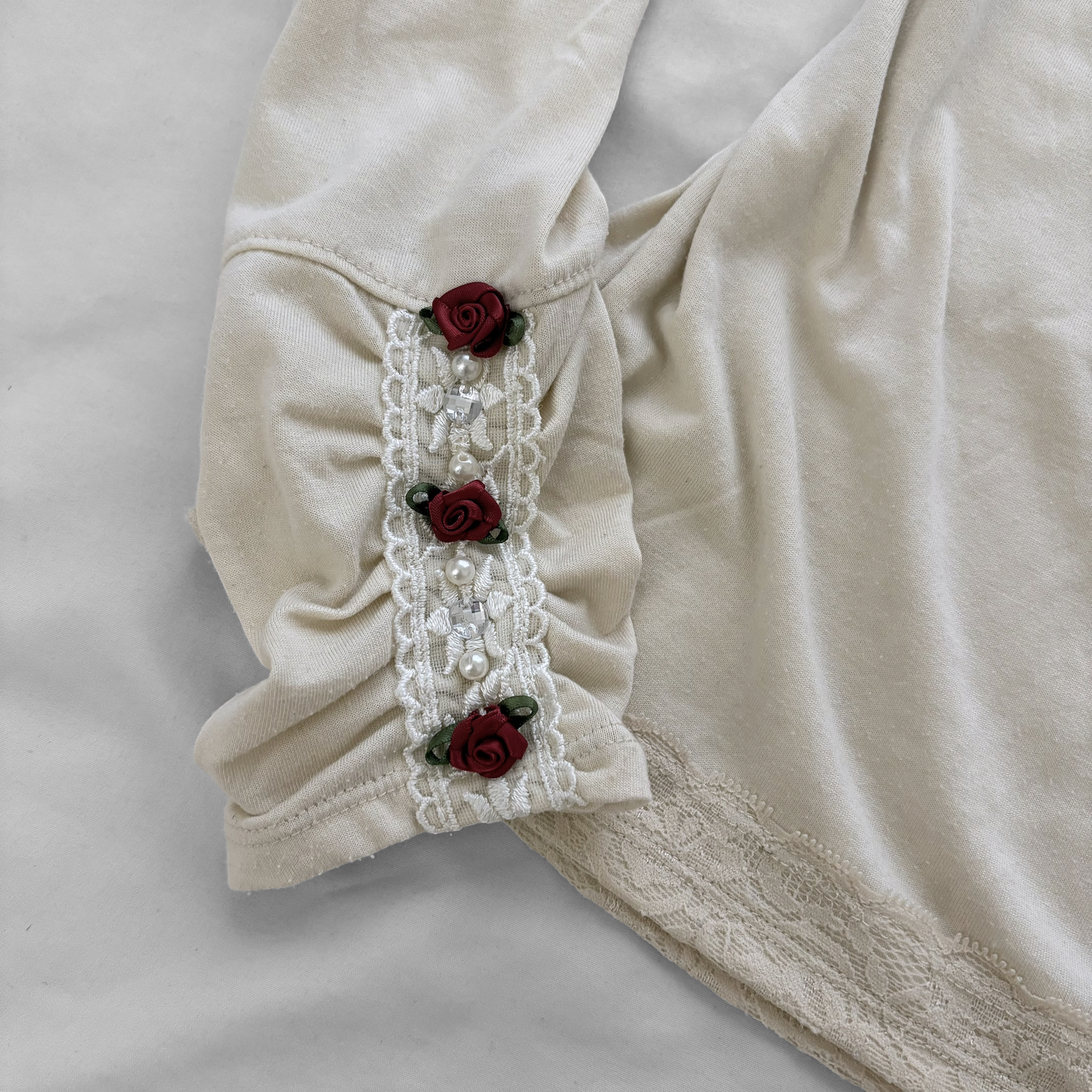 ‘Axes Femme’ Top with Lace and Roses