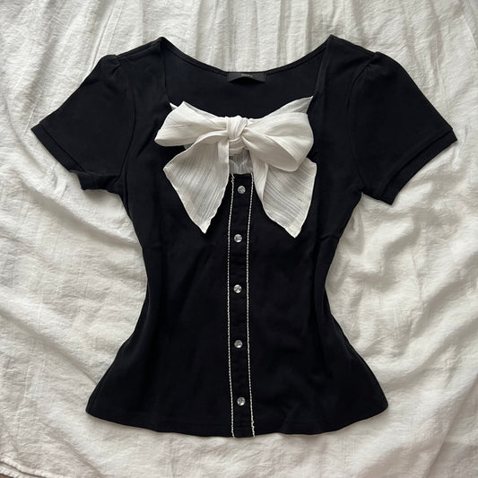 Black front ribbon top